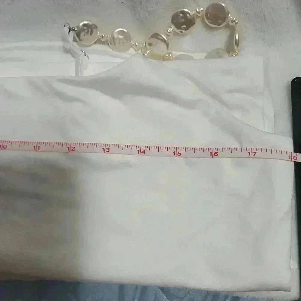 White crop top size 1X - Picture 2 of 5